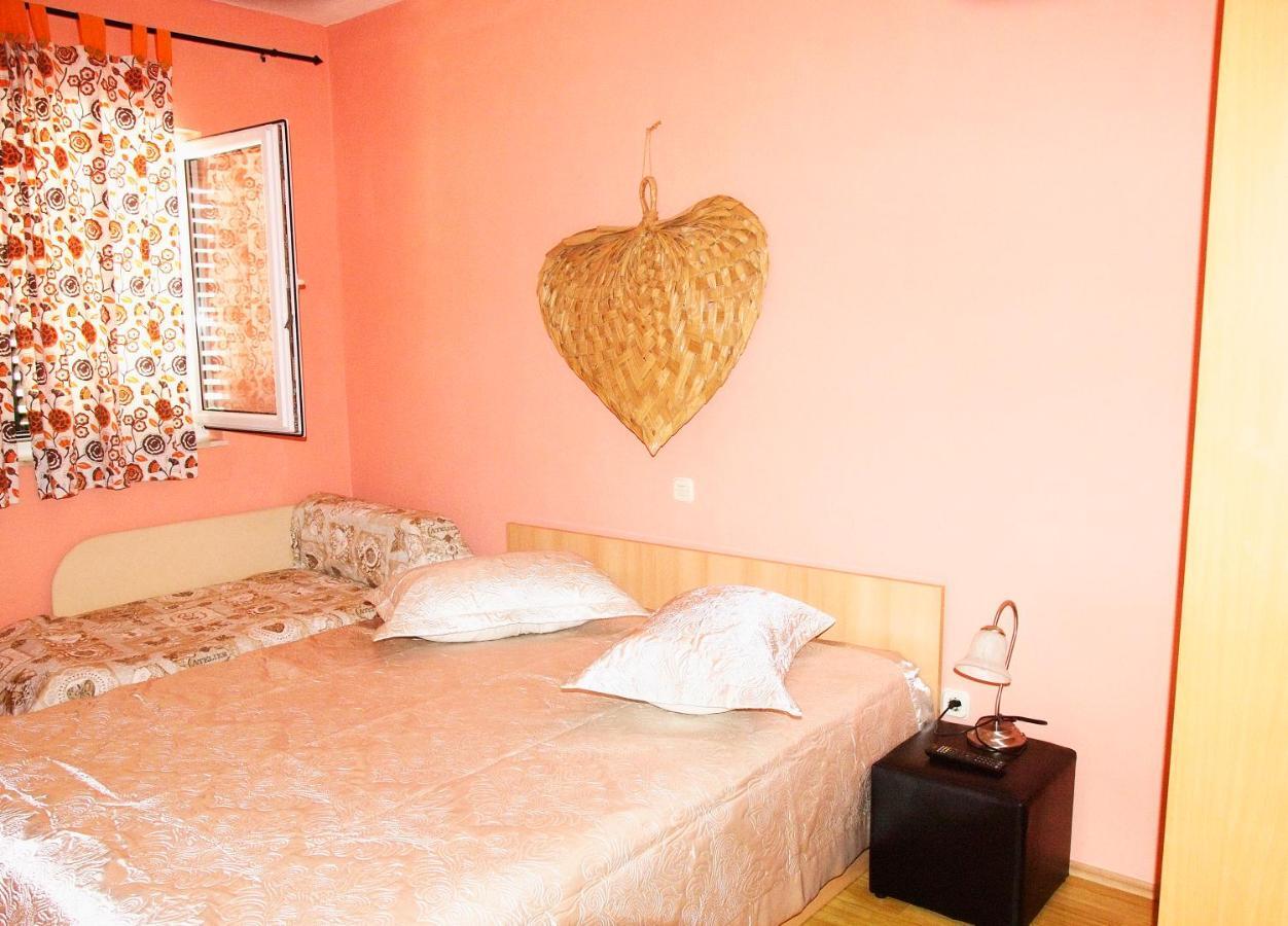 Apartmani Diana Makarska Buitenkant foto