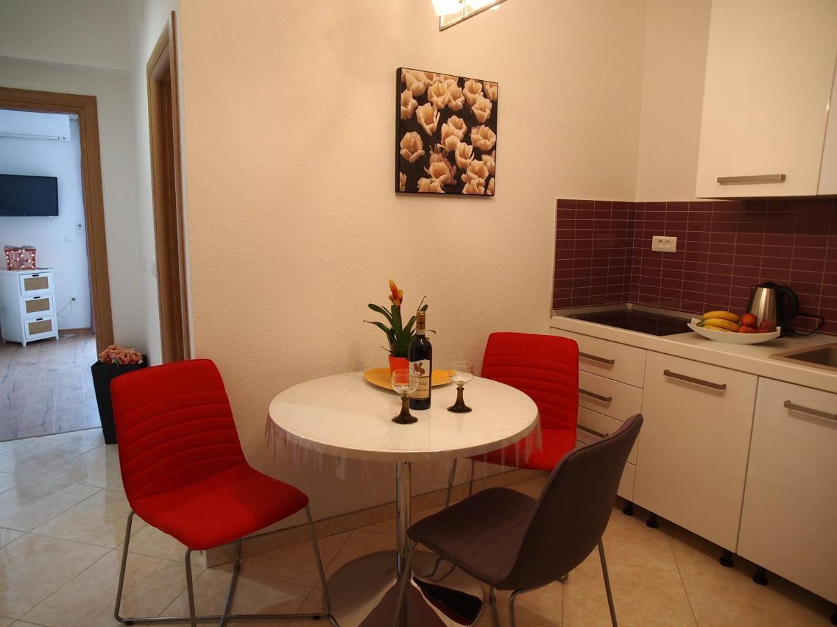 Apartmani Diana Makarska Buitenkant foto