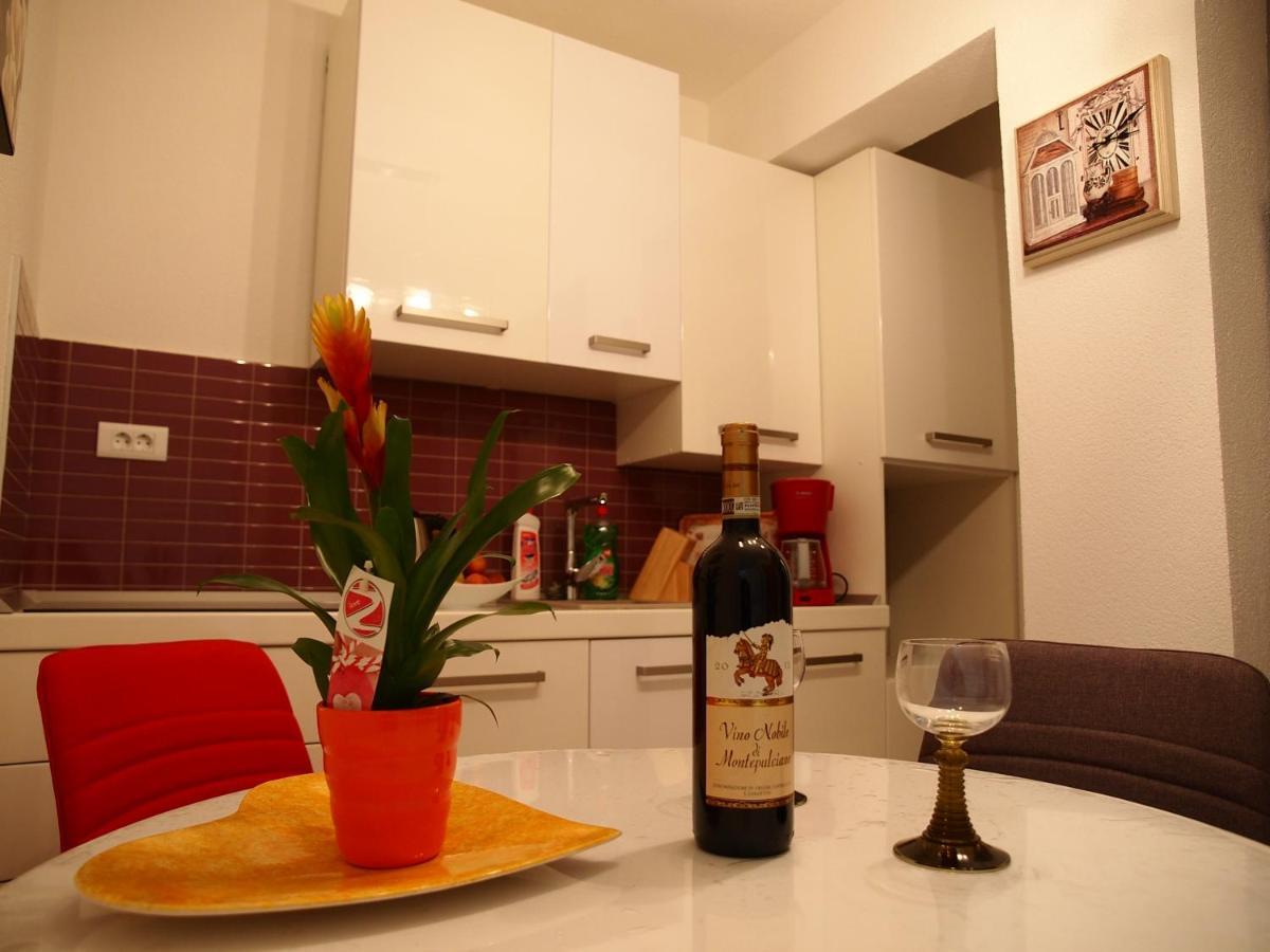 Apartmani Diana Makarska Buitenkant foto