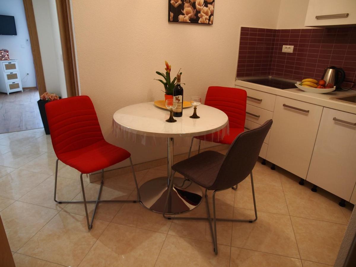 Apartmani Diana Makarska Buitenkant foto